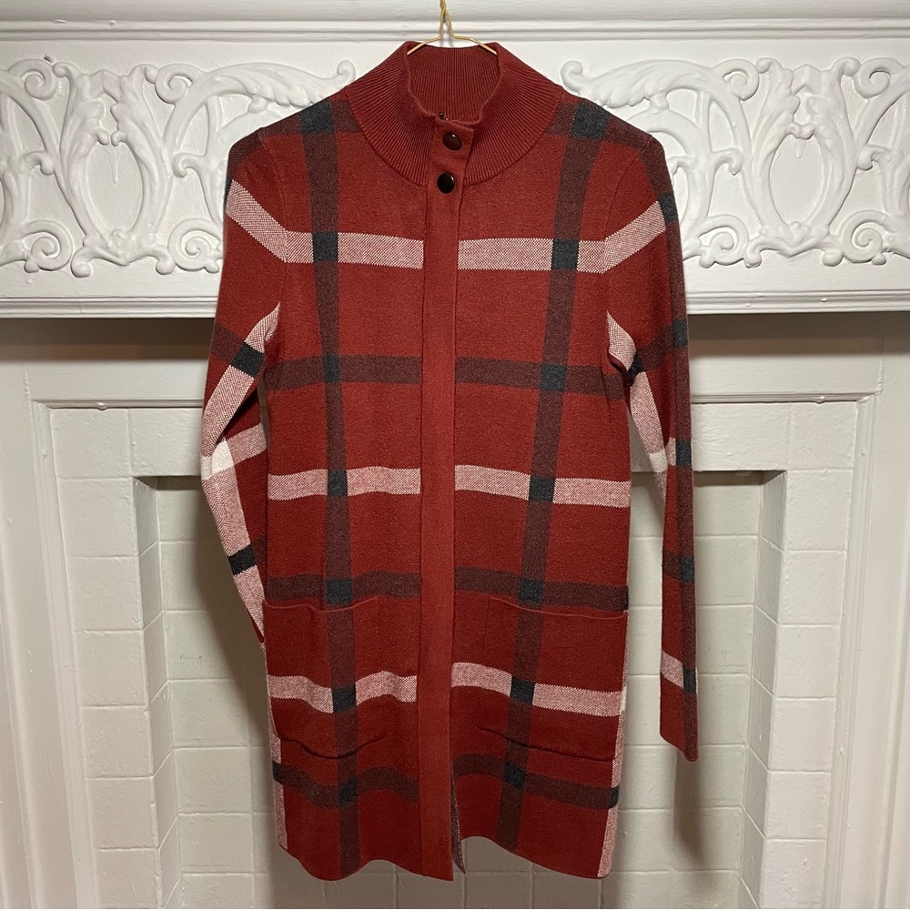 NWOT Tahari Sweater
